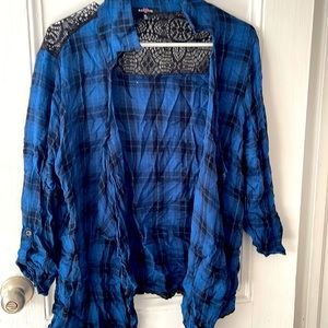 Black and blue flannel flowy top